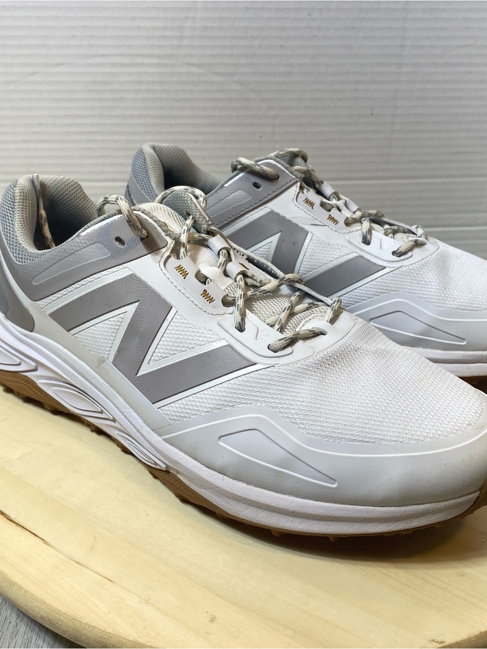 New Balance M506WT Fresh Foam Men's Turf Shoes White Gray Size 11 D Cleats